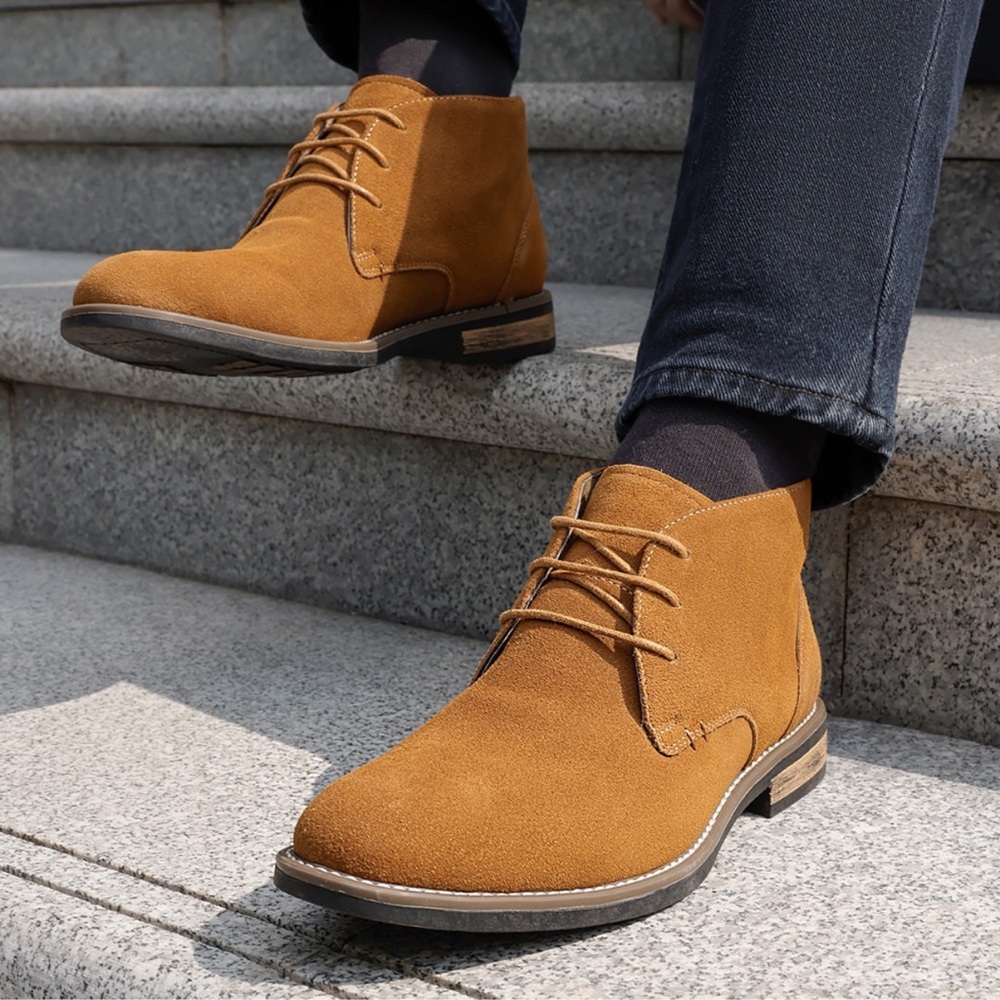 Bruno Marc Tan Suede Chukka Boots Men’s Sz 7 Lace Up Leather Lined Round Toe